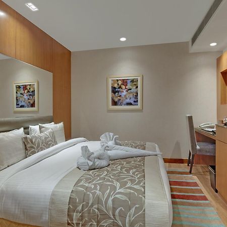 Beacon Hotel Nirman Vihar New Delhi Exterior foto